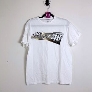Kyle Busch 18 NASCAR Racing T Shirt Mens Large White Short Sleeve Graphic‎ Tee